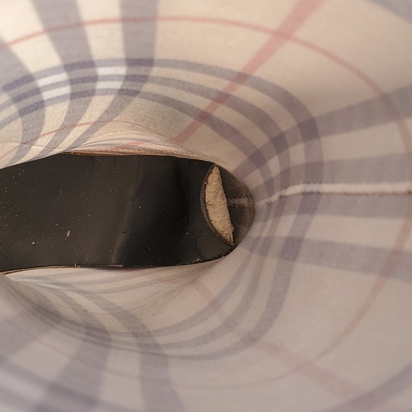 Burberry Rain Boots Made in Italy Size 9 - Picture 11 of 16